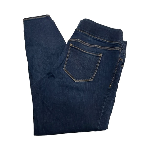 Old Navy women’s Rockstar super skinny, high rise denim jeans. Size 18 plus. NWT - Picture 1 of 9